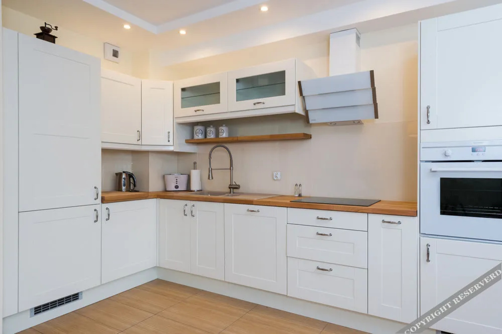 Aura Gdansk by Flatinfo