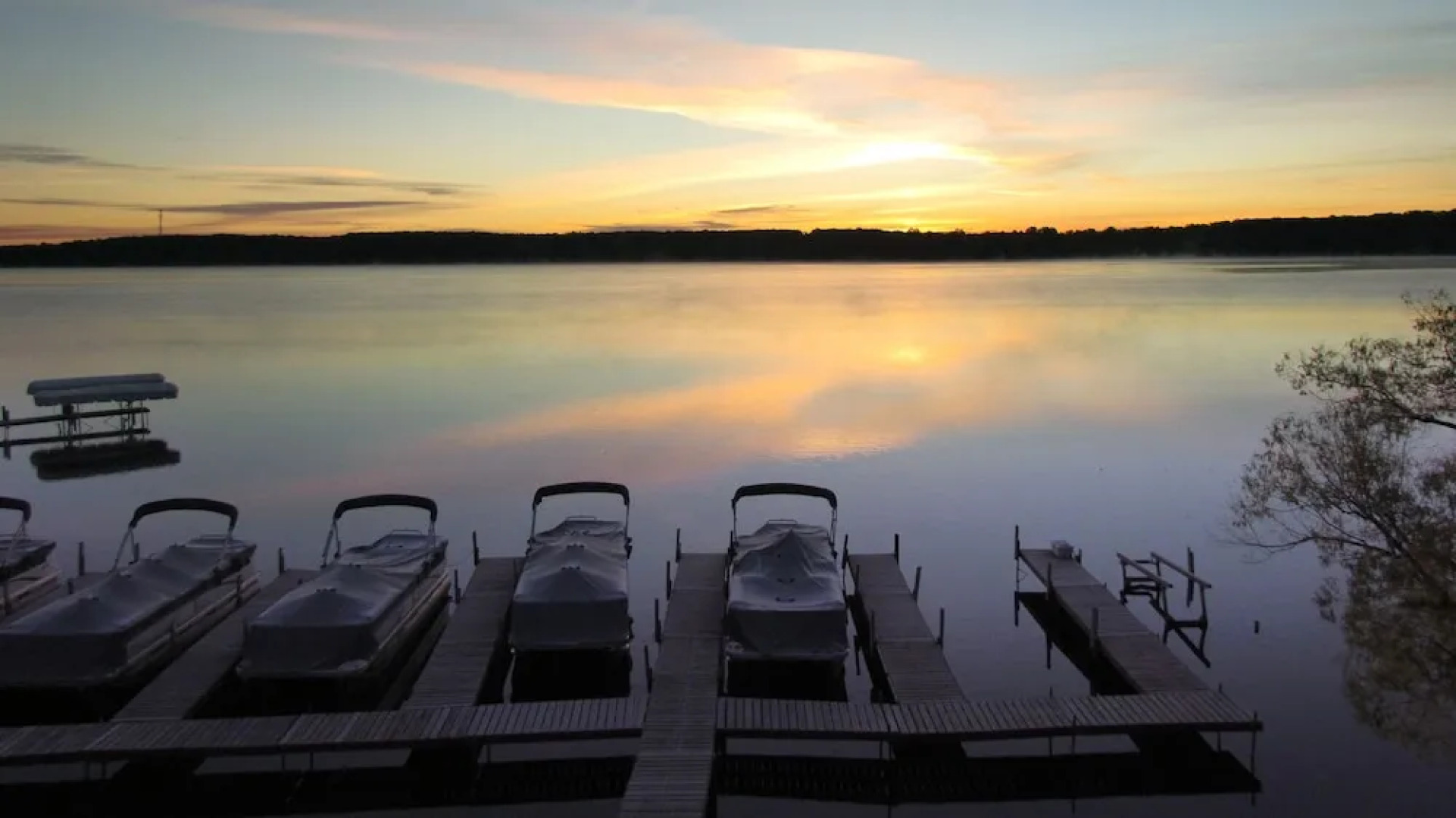 Cragun's Resort & Hotel