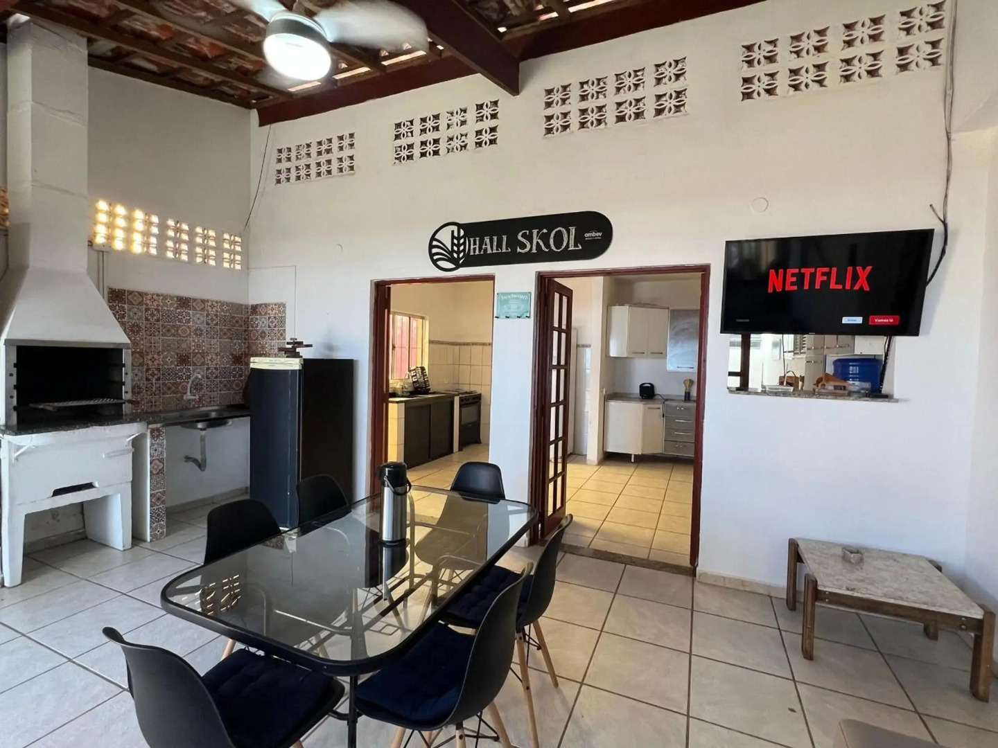 Casa aconchegante pé na areia c/ 5 quartos.