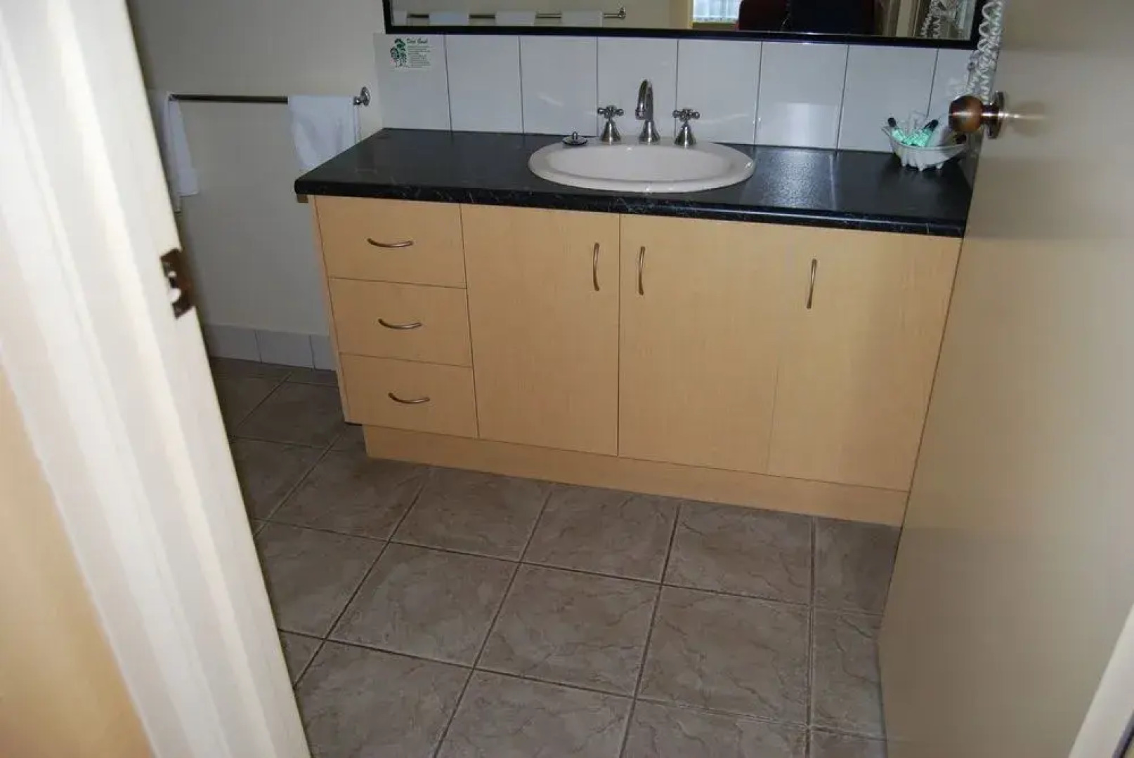 Sportsmans Motor Inn