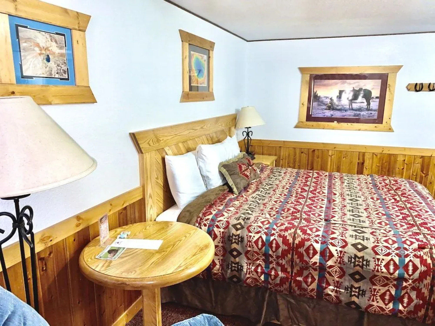 Livingston Inn - Historic