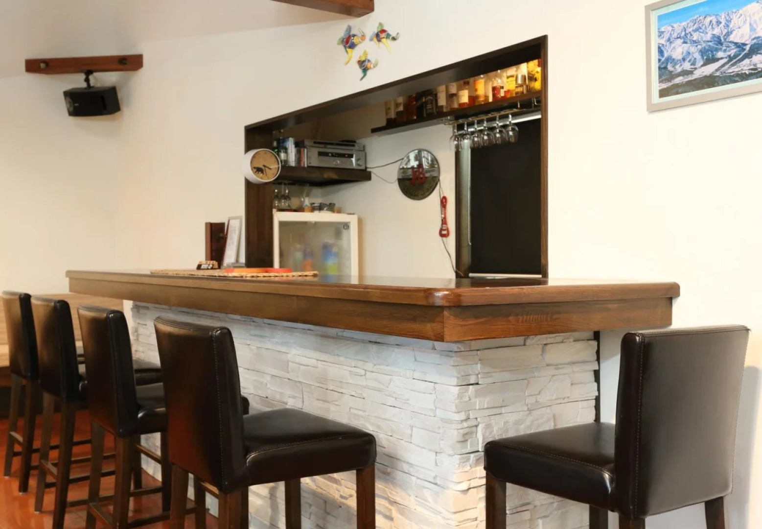 Bears Den Mountain Lodge