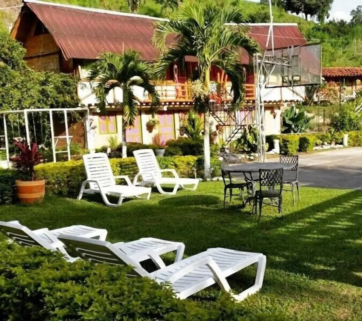 Hotel Campestre La Viña