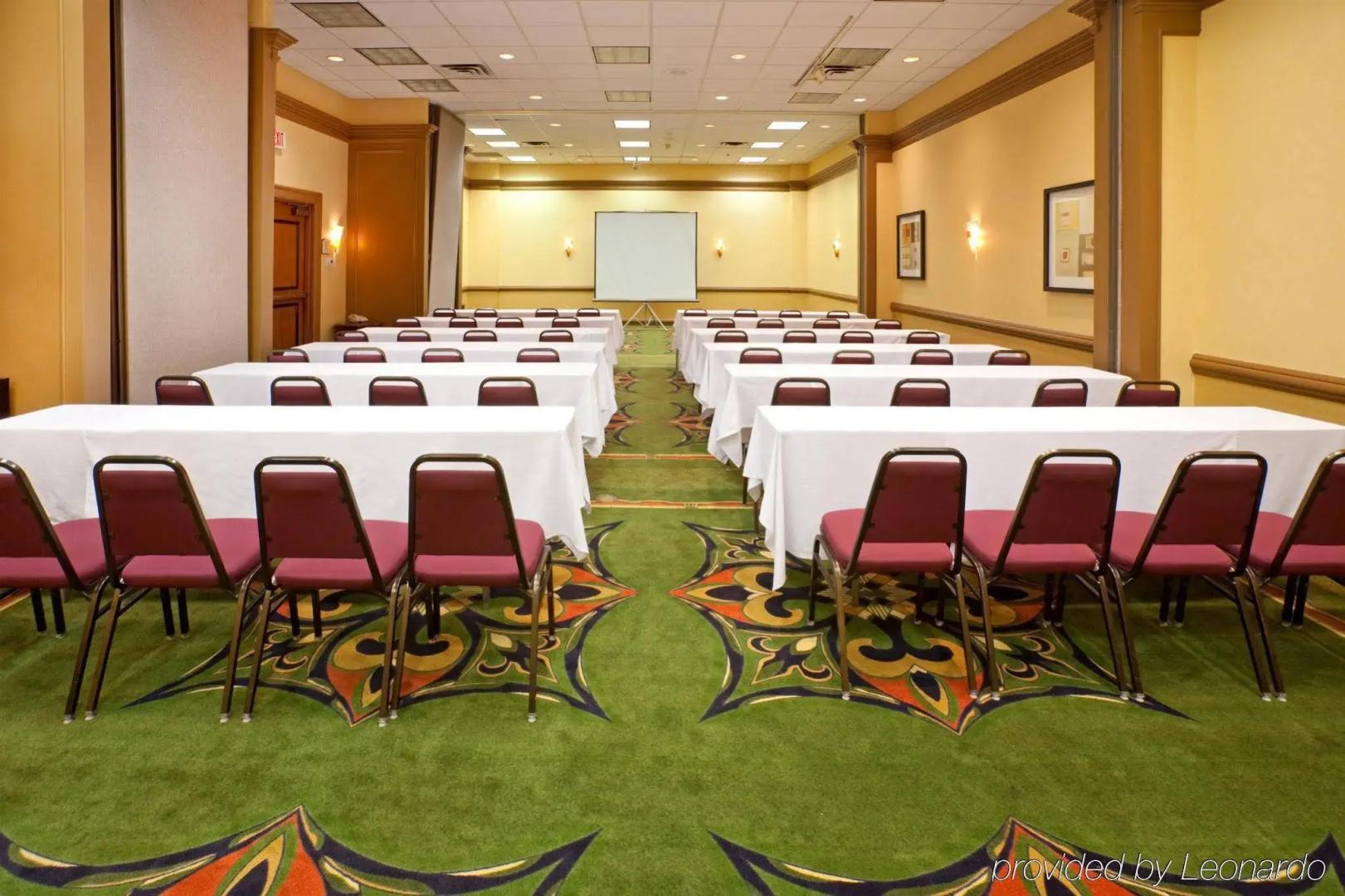 Holiday Inn Express & Suites Irving Dfw Airport North by IHG