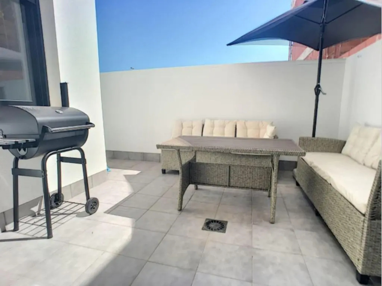 New Modern Immaculate 2 Bed 6 guestApartment Bobby