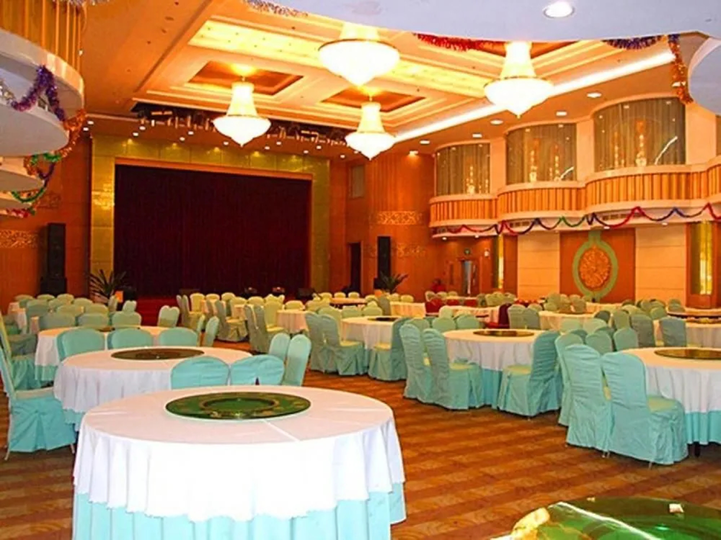Kingshine Hotel