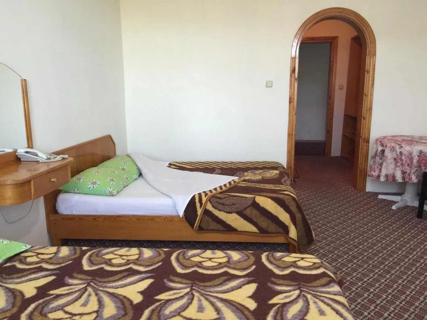 Dinana Hotel