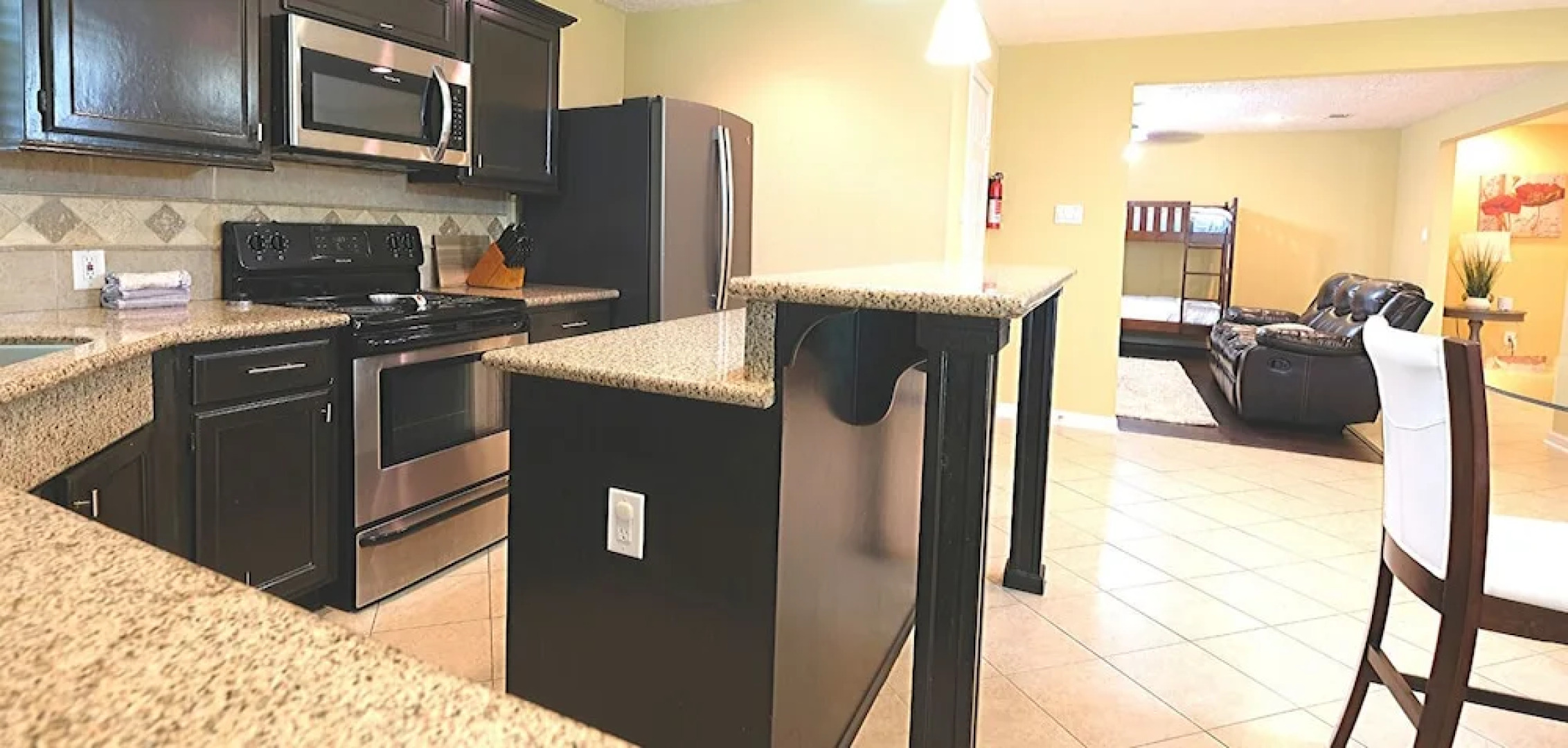 4Bdrm 2Bath 9Beds - 25mins to Downtown