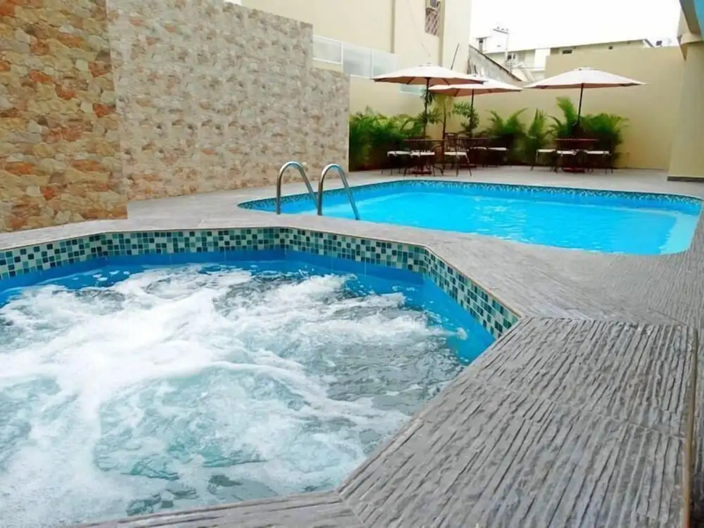 Marvento Suites