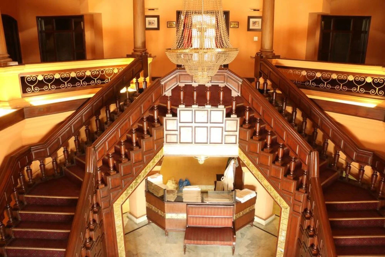 Garvaish Luxury Hotel