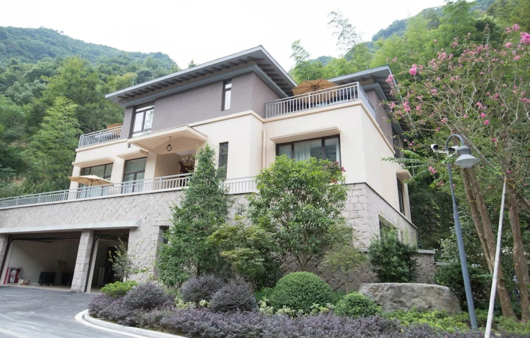 Jiuxi Cloud Valley Hotel