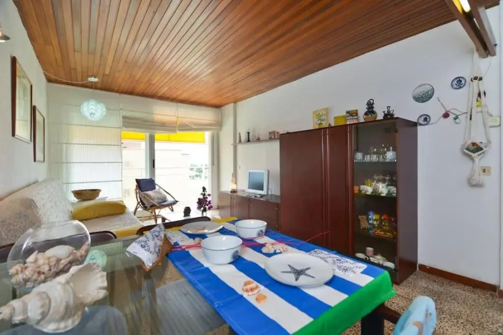 Oasis Close Barcelona Pool Tennis Beach