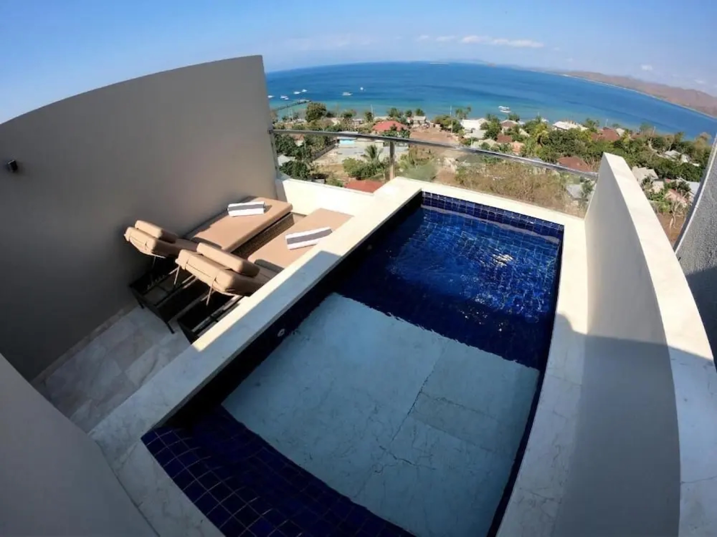 Bukit Pool Suites
