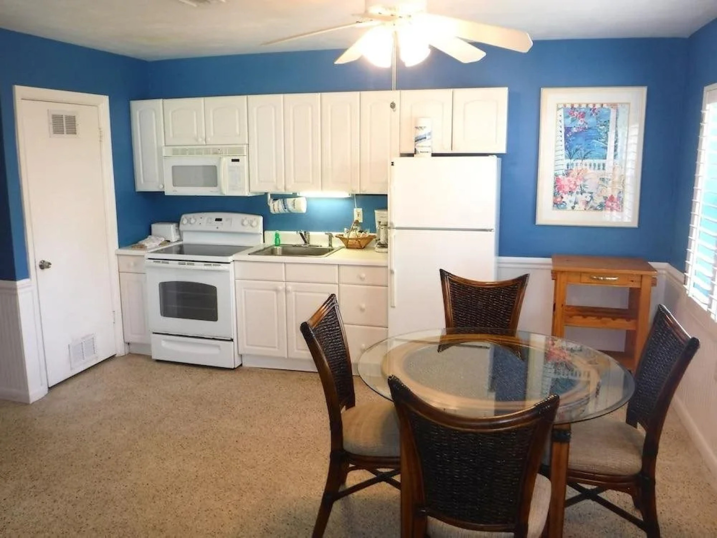 Waterside Inn on the Beach