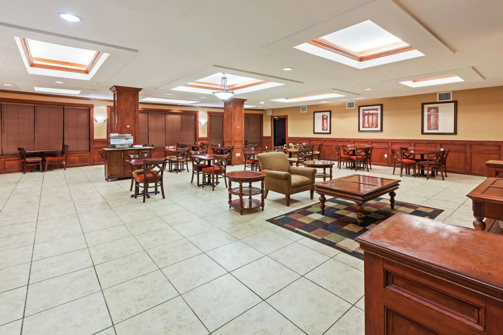 Holiday Inn Express Hotel & Suites Laredo-Event Center Area by IHG