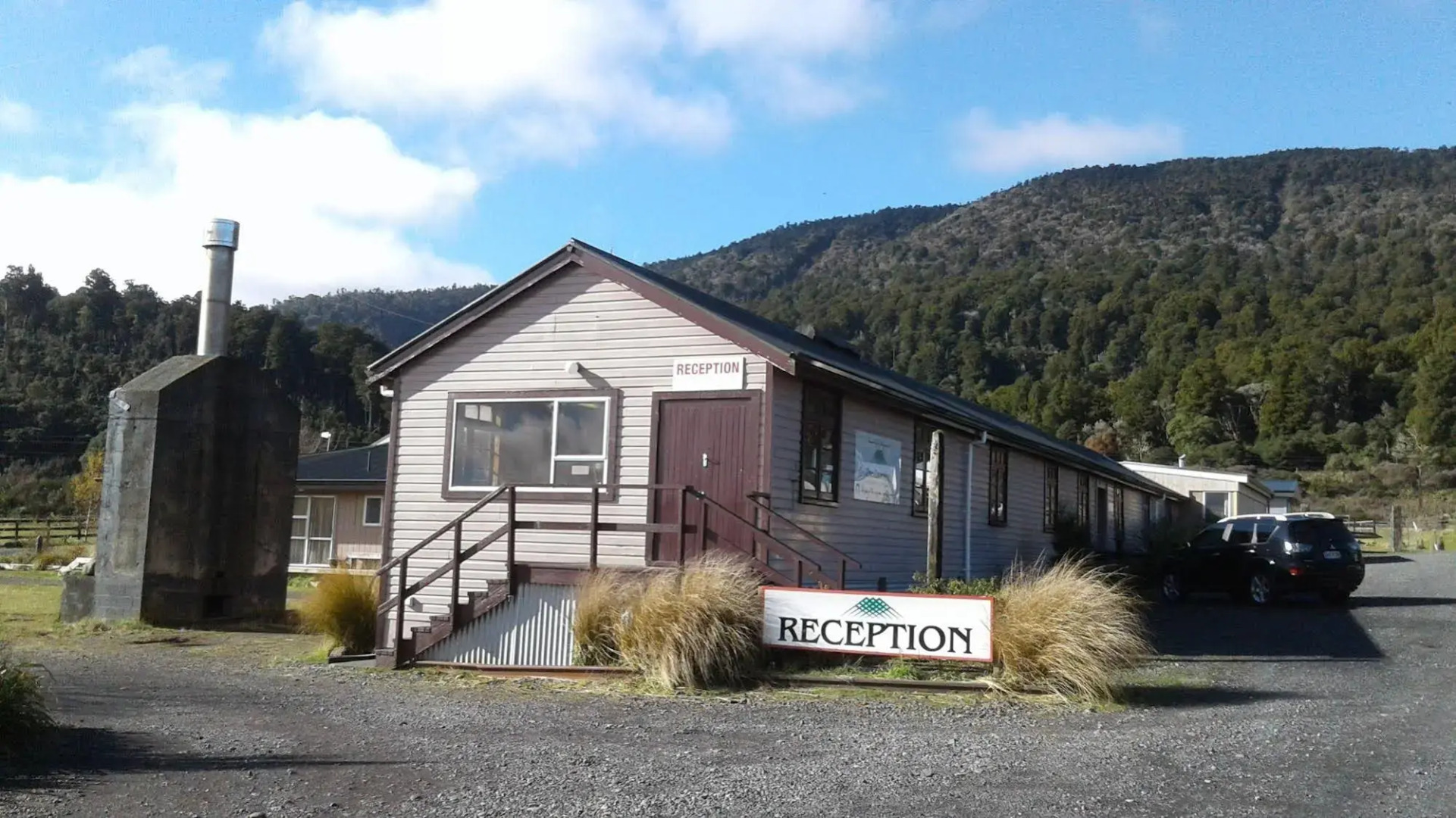 The Crossing Backpackers