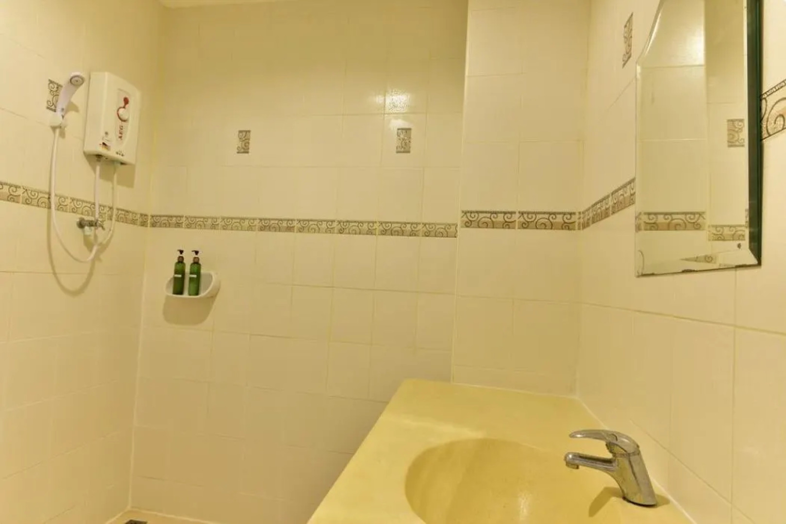 Ratchadamnoen Residence