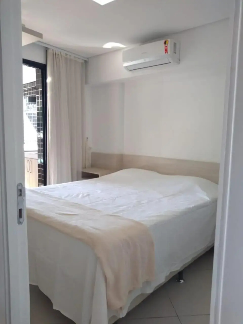 Alugo Temporada apartamento frente ao mar de Fortaleza.