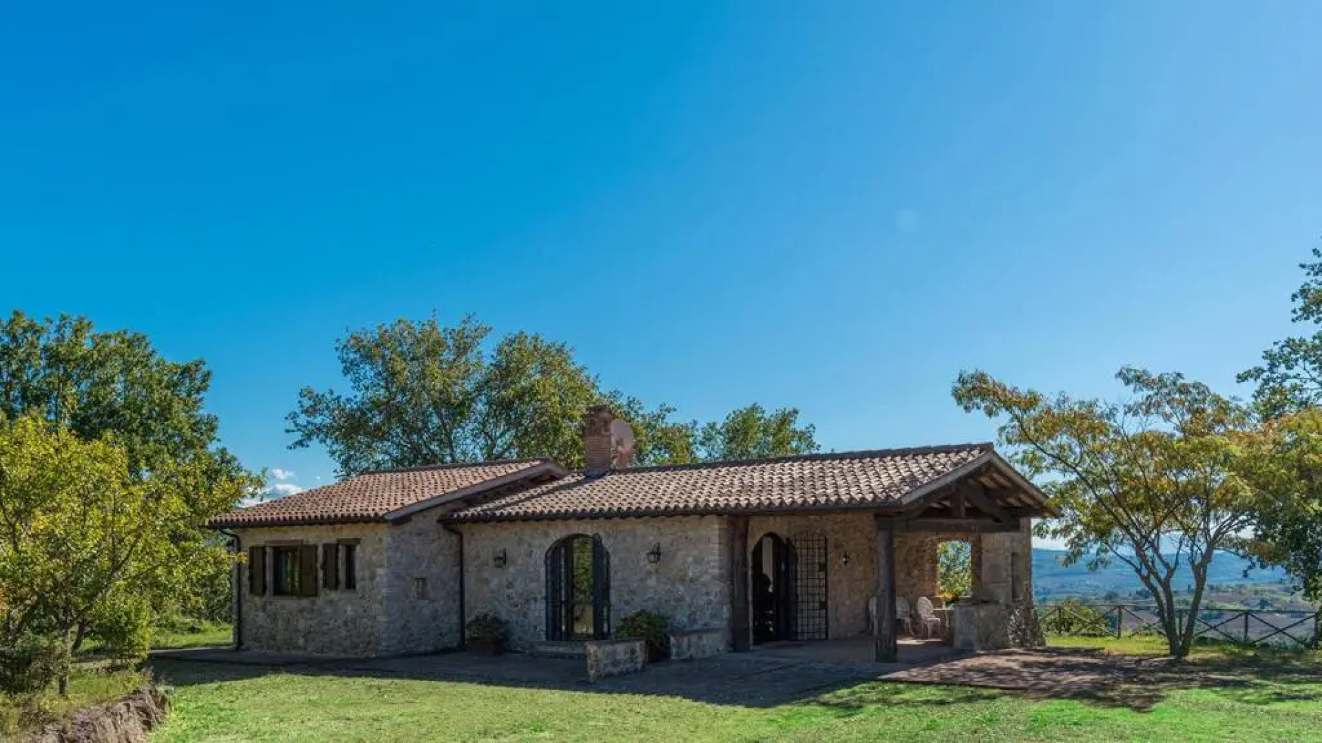 SANTA ILLUMINATA 20, Emma Villas