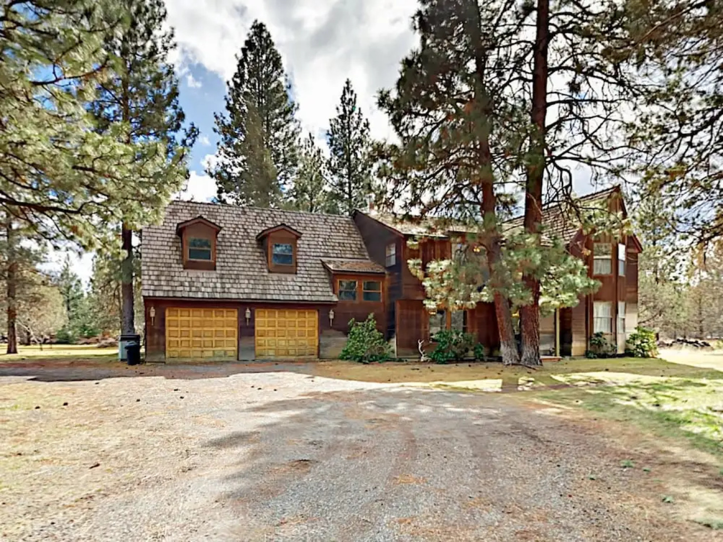 16973 Buck Horn Dr Home 5 Bedrooms 3.5 Bathrooms Home