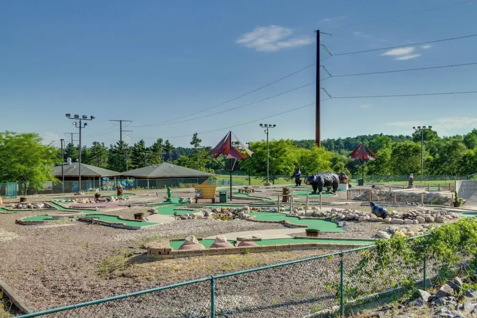 Three Bears Resort Adventure Base w/ Lake Access