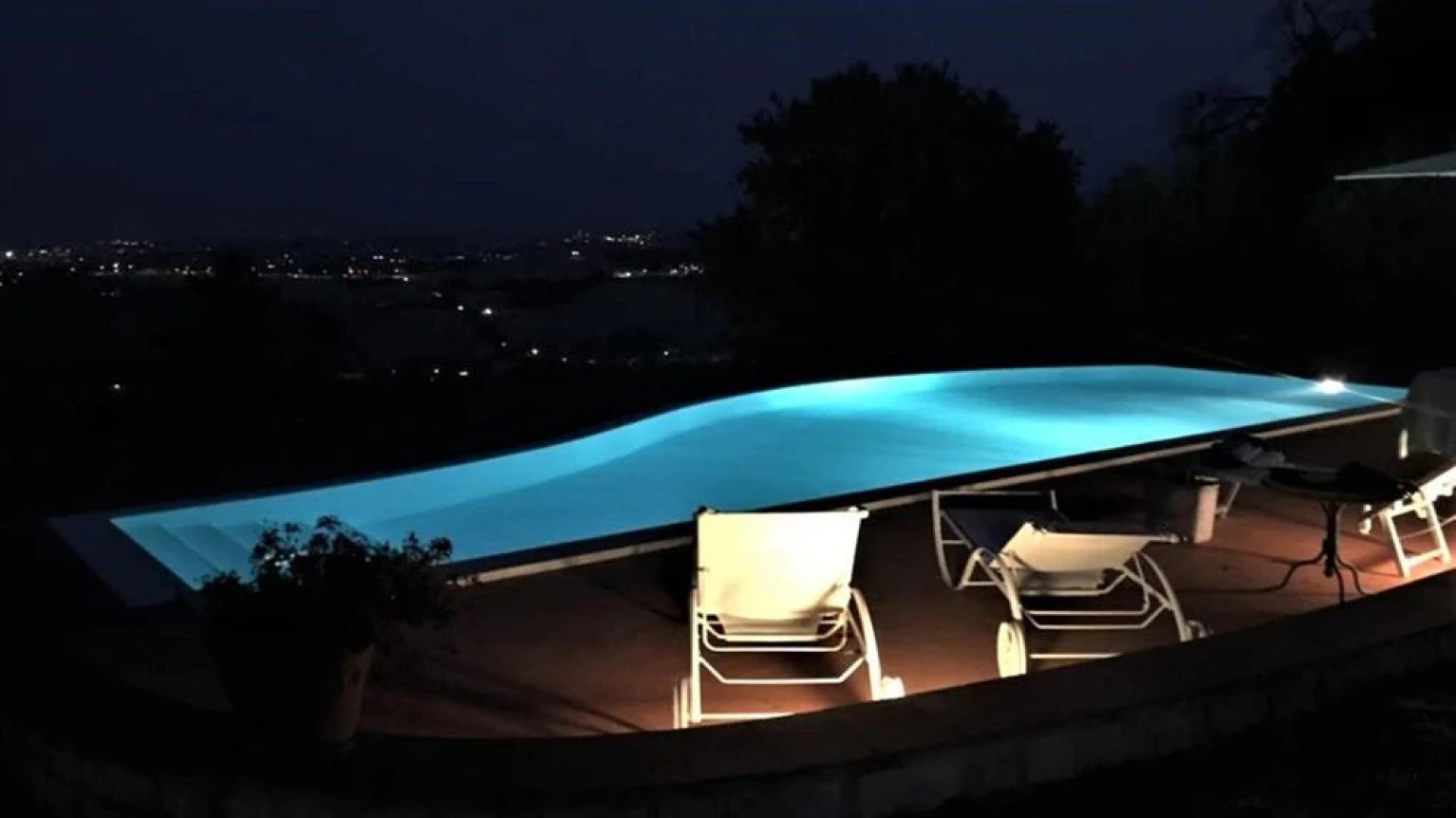 Villa With 5 Bedrooms in Sirolo, With Wonderful sea View, Private Pool and Wifi Near the Beach