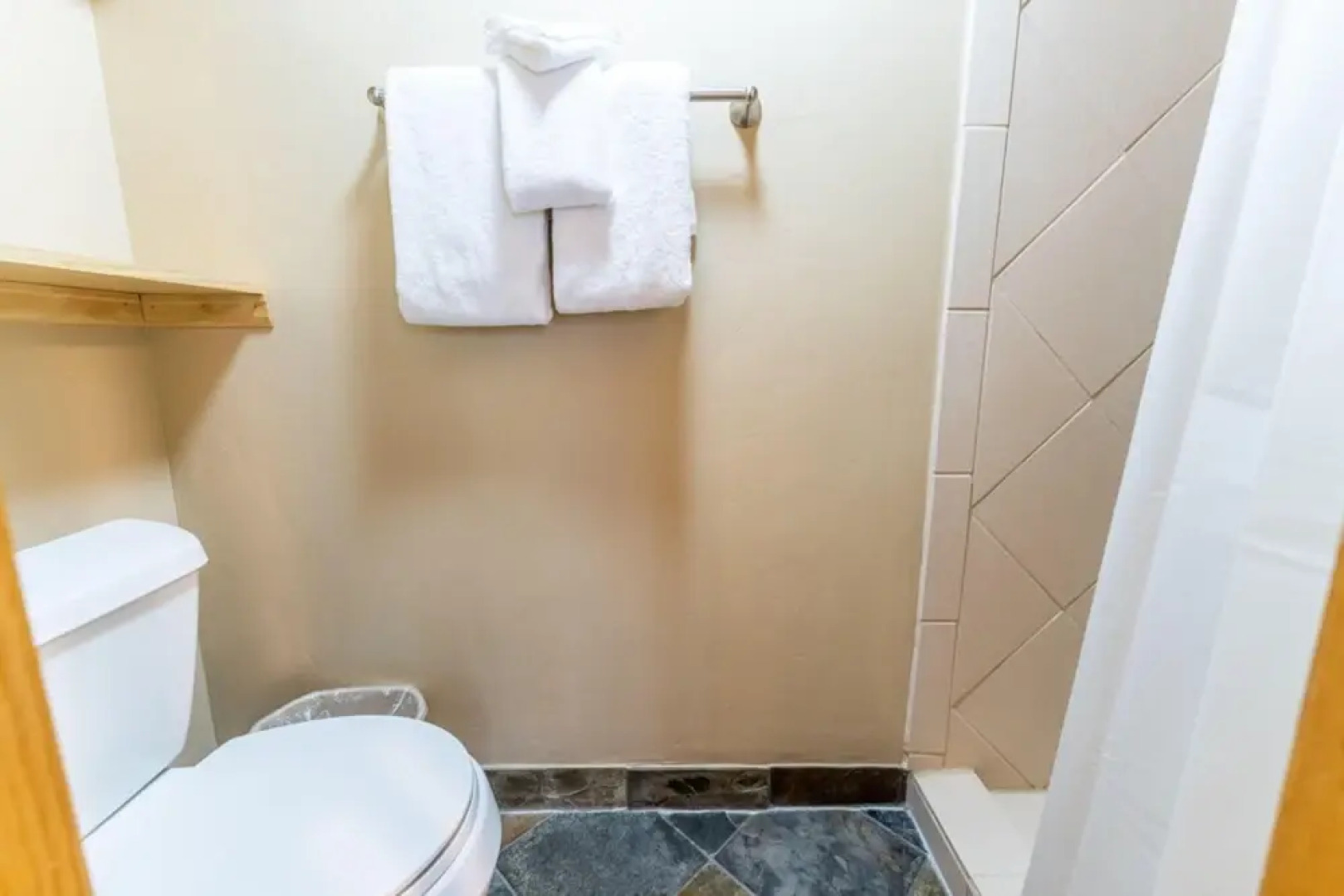 Treehouse #107, Building G by Summit County Mountain Retreats