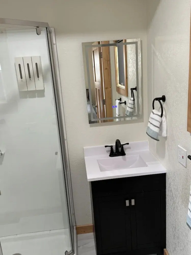 Mill Street Upper Apartment