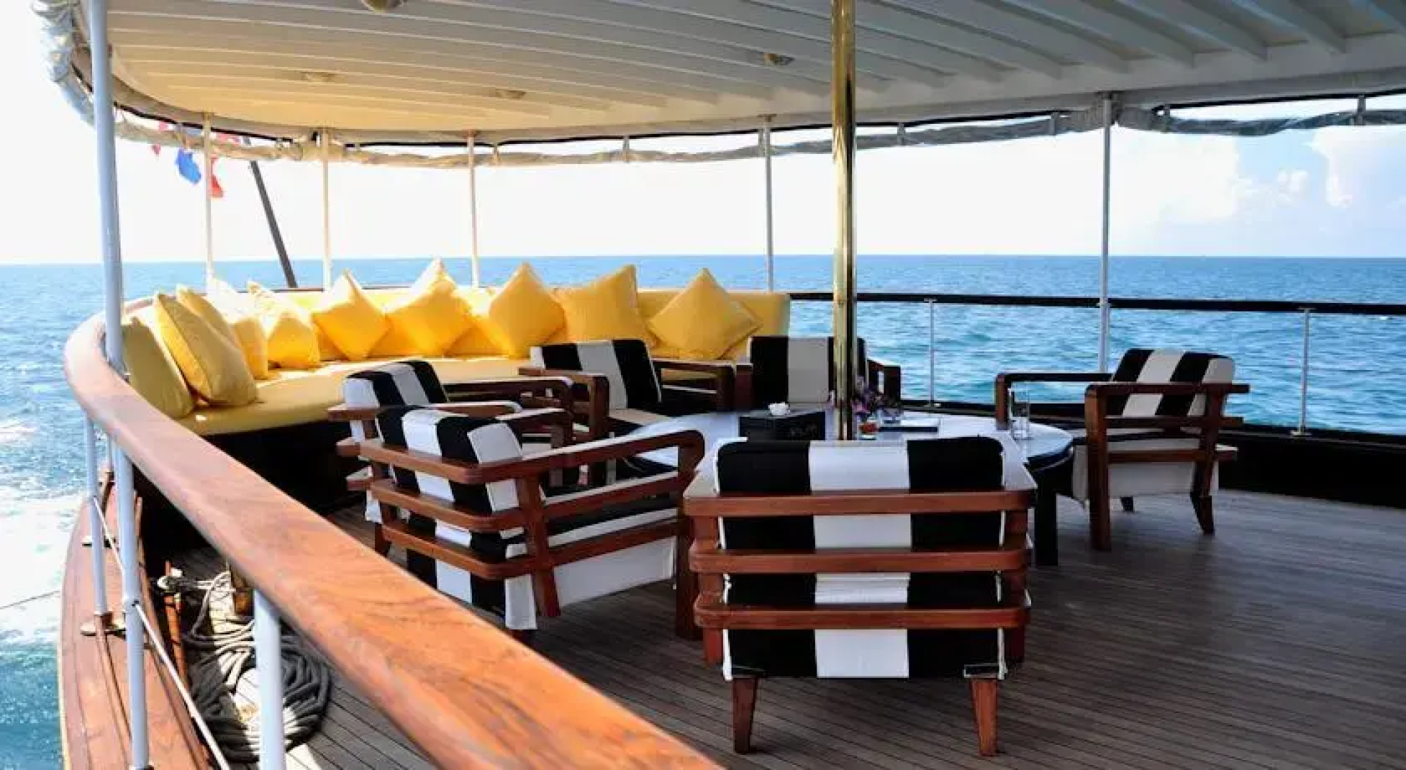 Luxury Yacht MM2