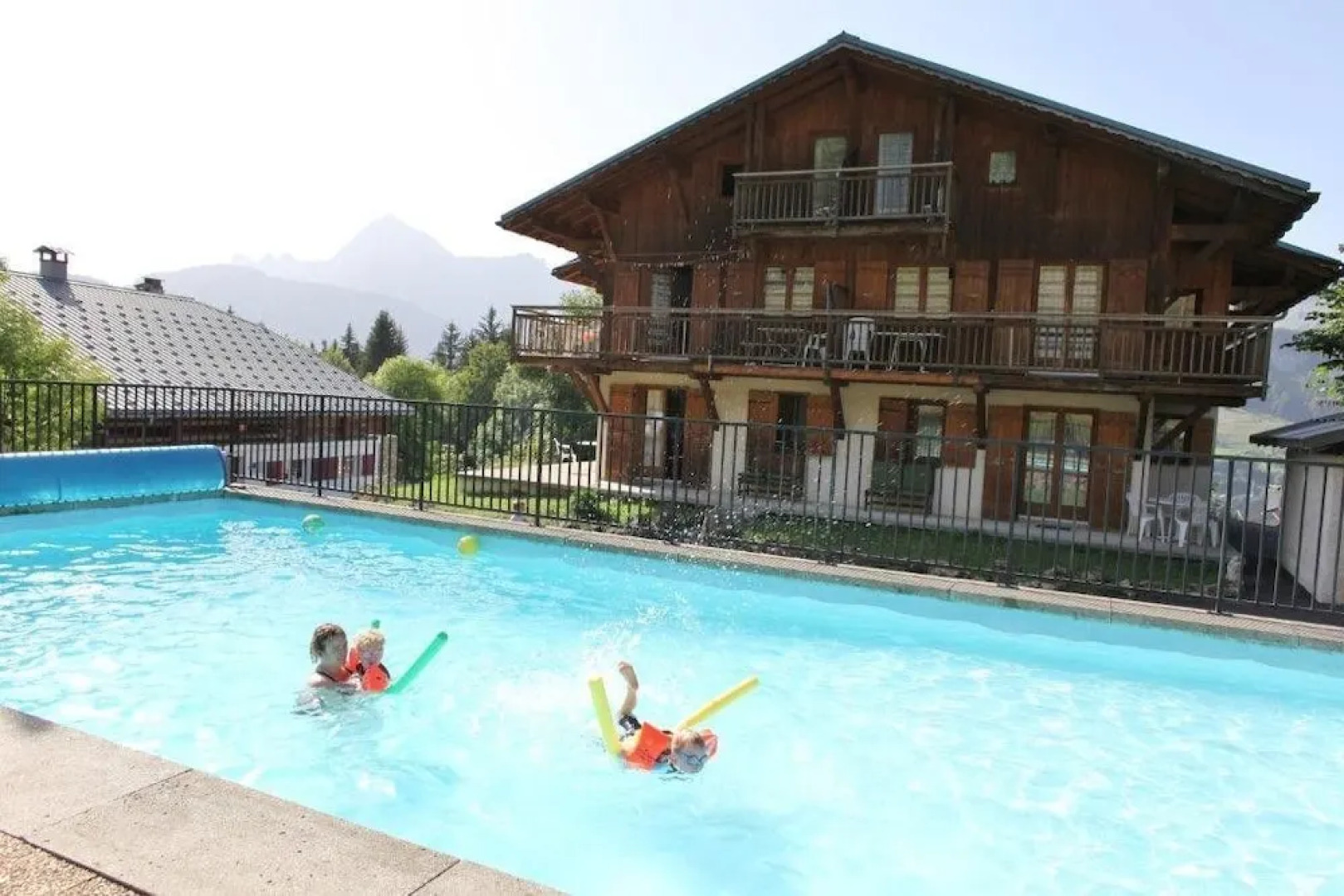 Aux Chalets des Alpes - Chalets 10