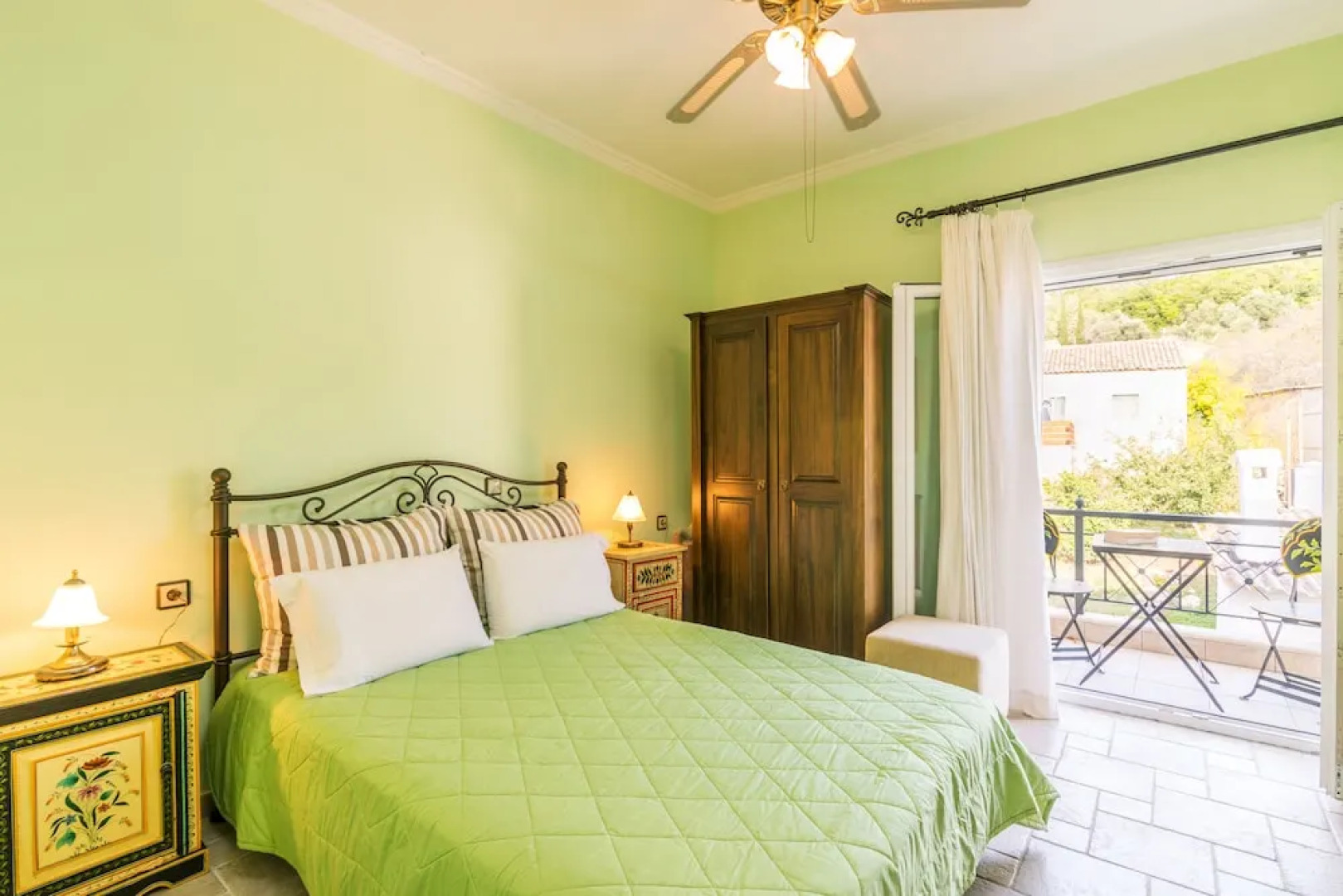 Traditional Rustic Apartment