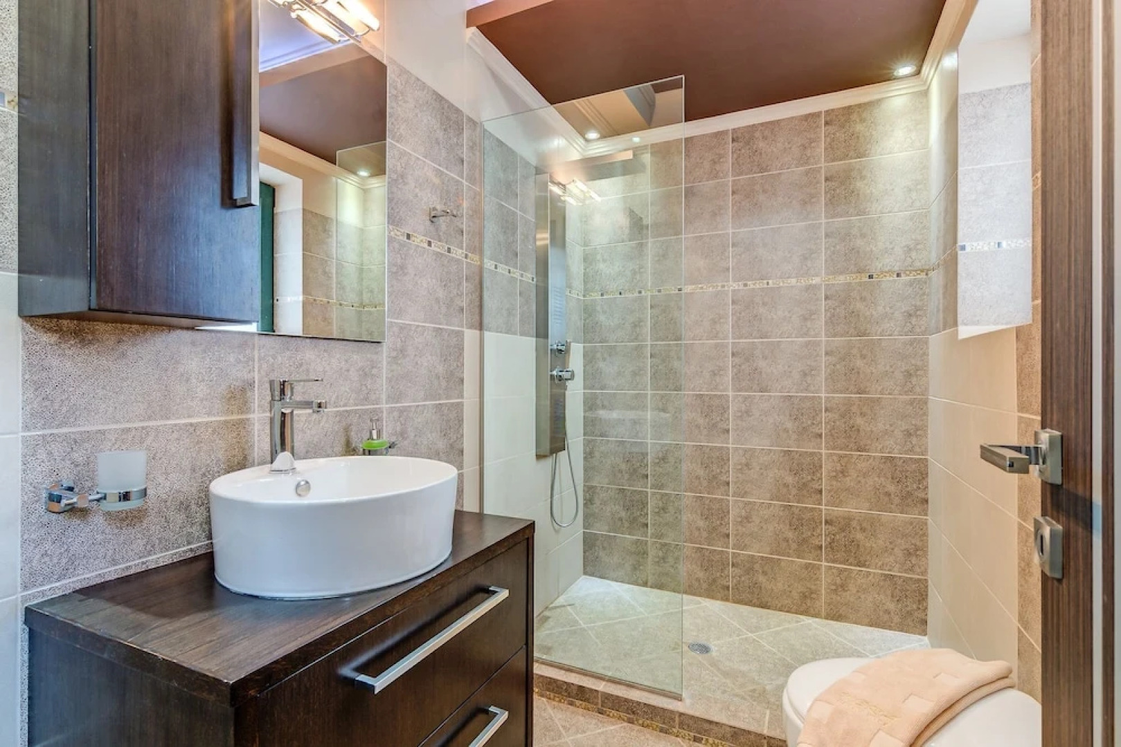 Luxury Villa in Kera