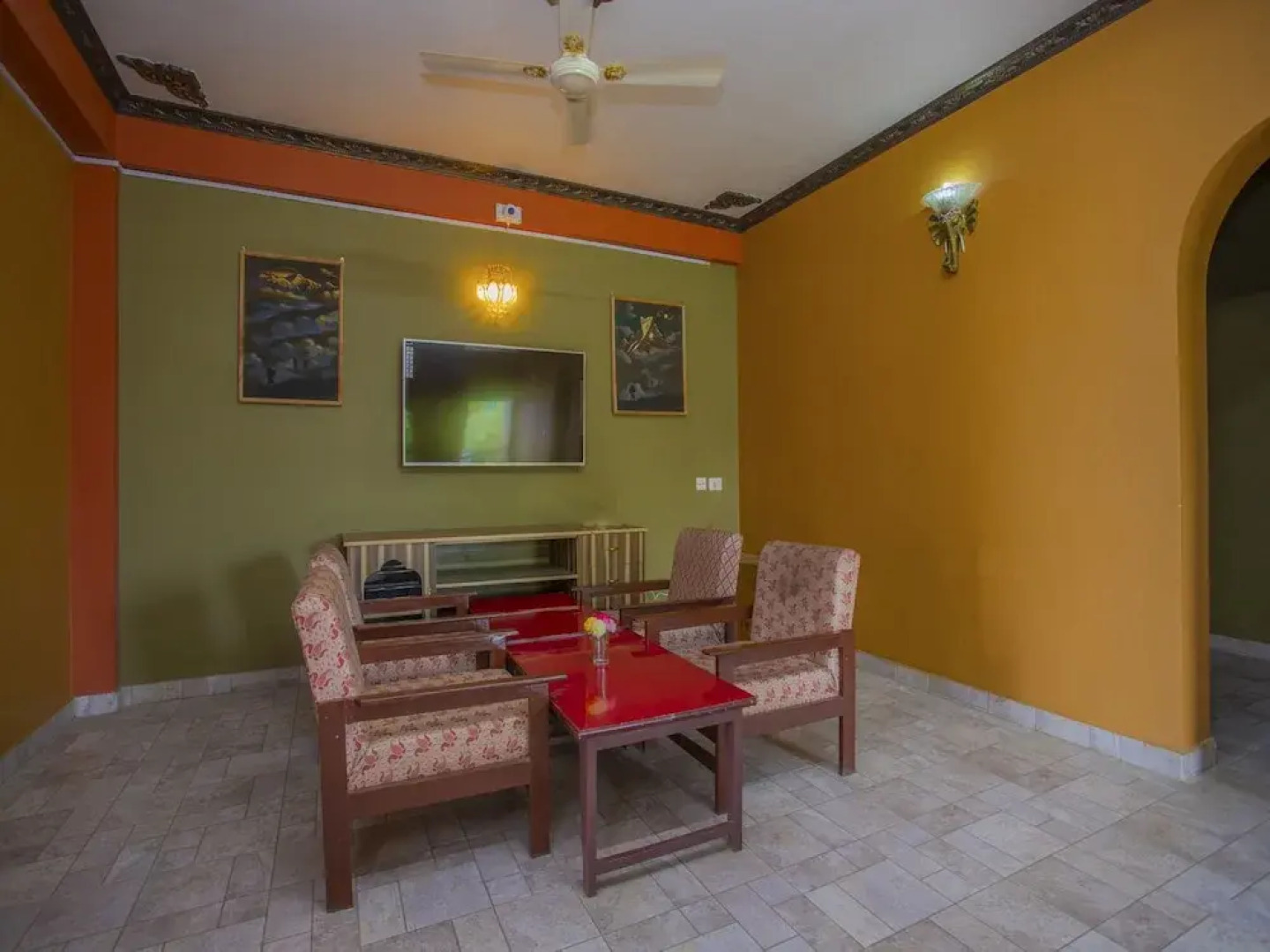 OYO 348 Hotel Park Treasure