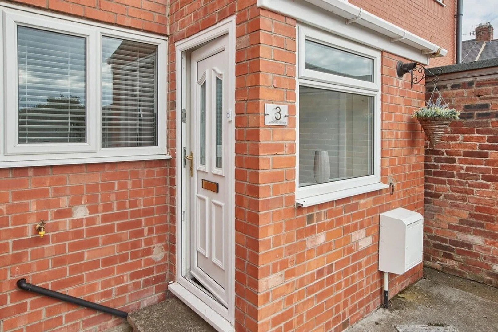 Host Stay Crawford House