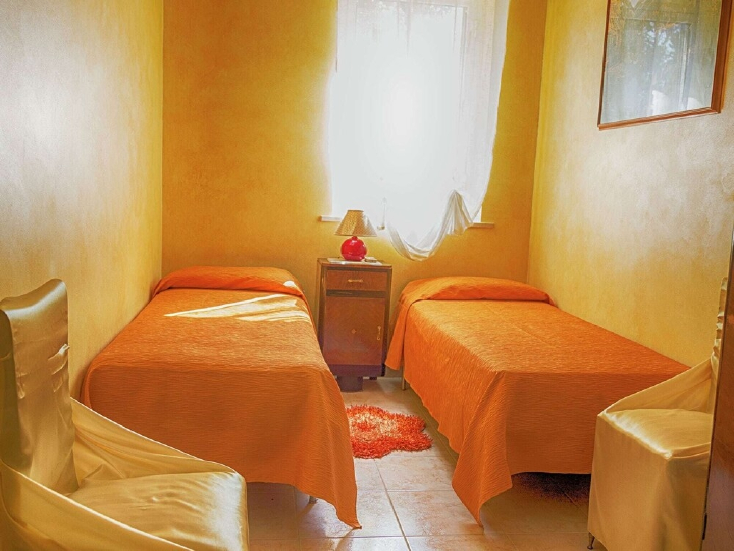 Wonderful Villa with Private Swimming Pool near Sea