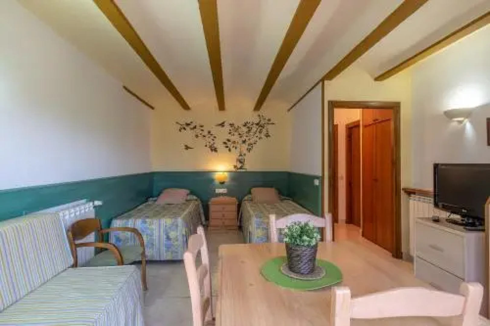 Aparthotel les Corts