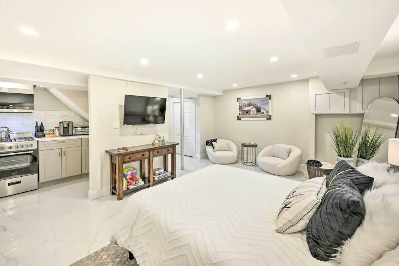 Elmont Studio Near UBS Arena, 19 Mi to Nyc!