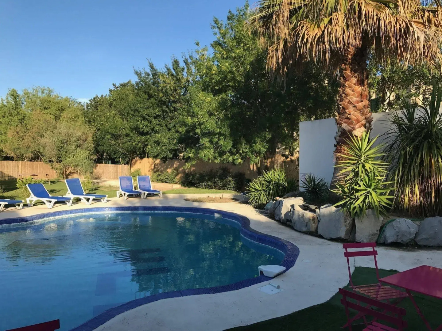 Hotel le president GARE TGV NIMES PONT DU GARD