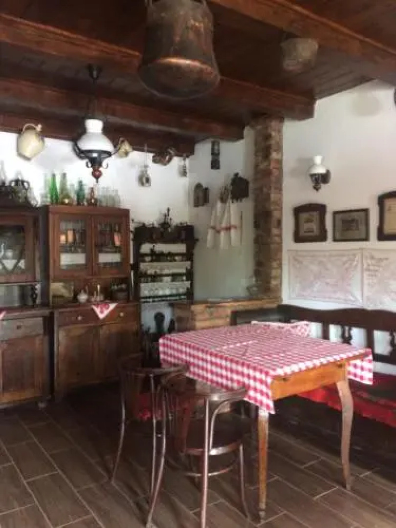 Zsuzsanna Paraszthaz