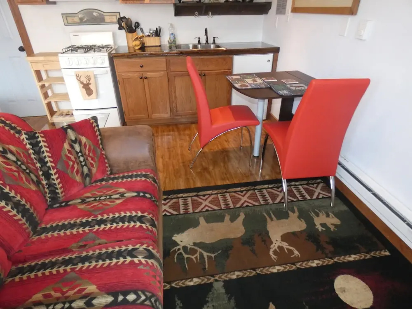 Yellowstone Motel - Adults Only