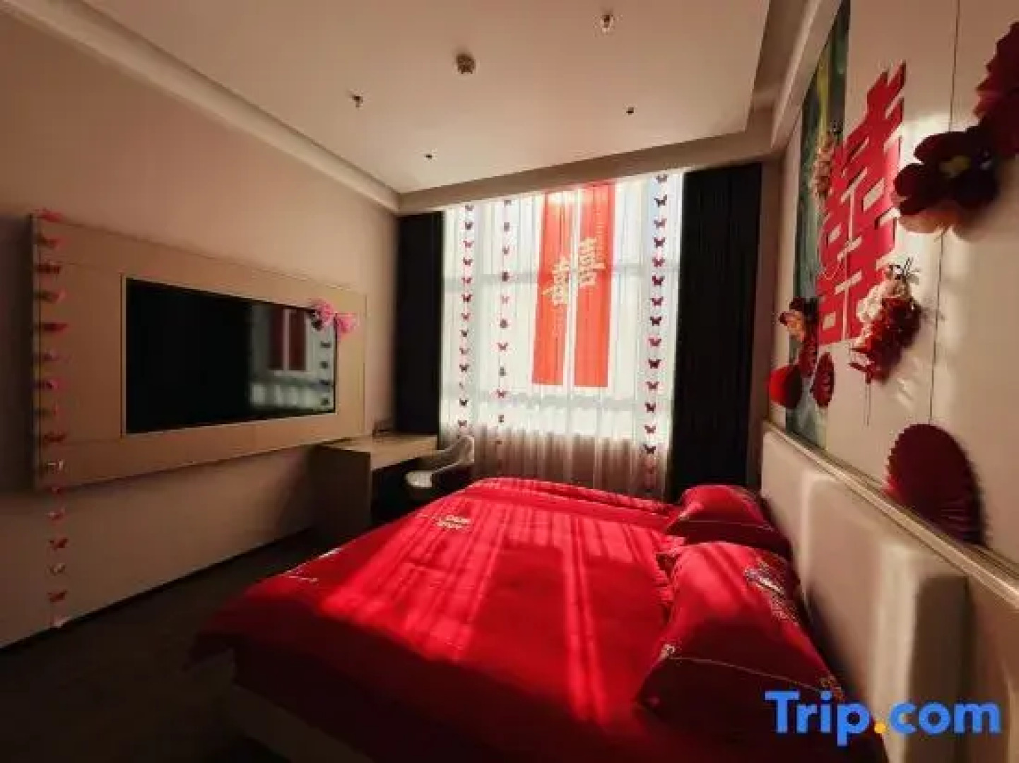 Qiji Hotel (Haicheng Development Zone Experimental School Branch)