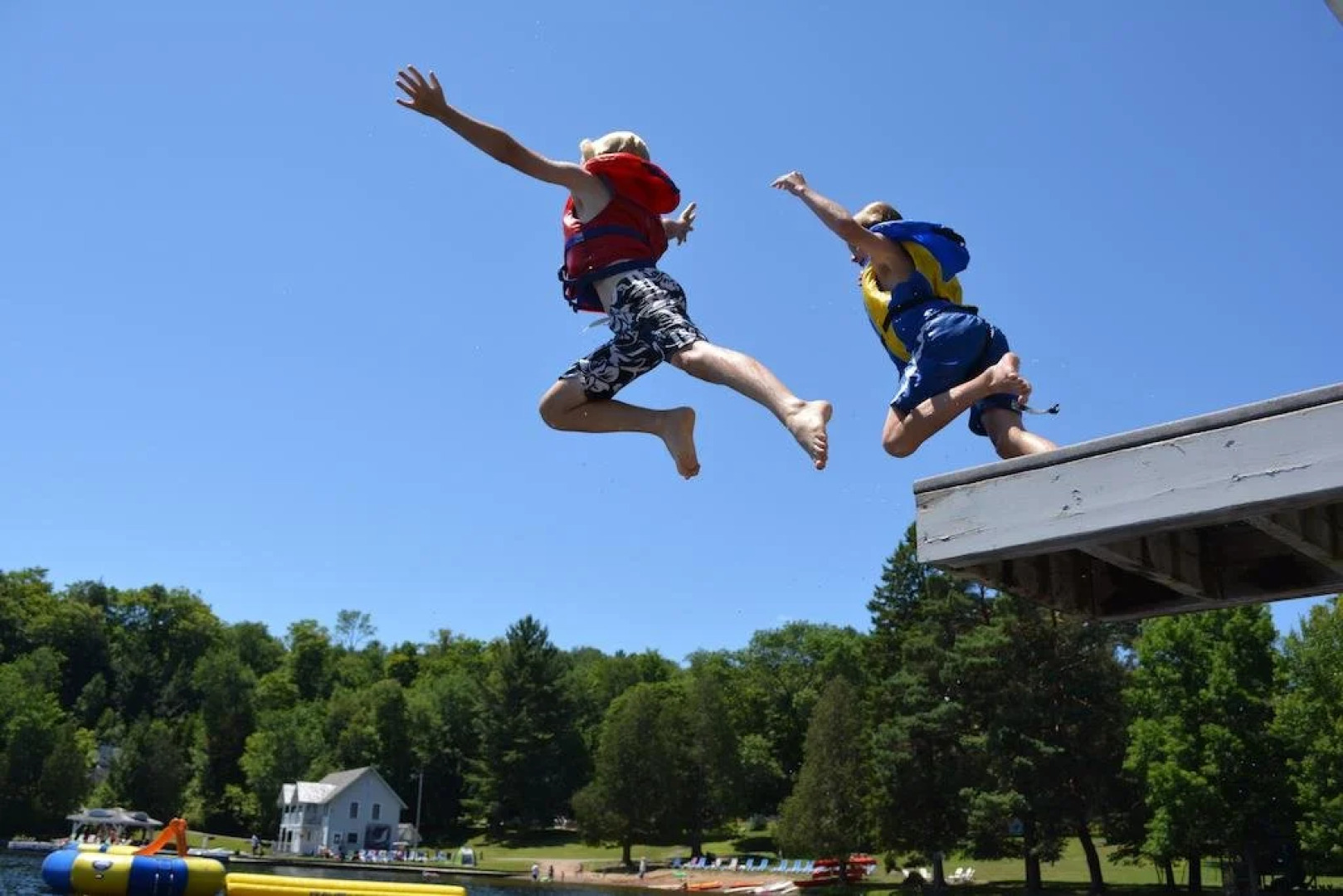 Port Cunnington Lodge & Resort