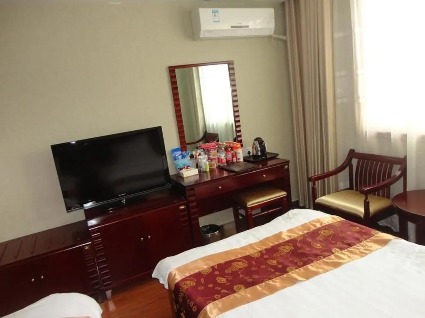 南阳锦辉商务酒店