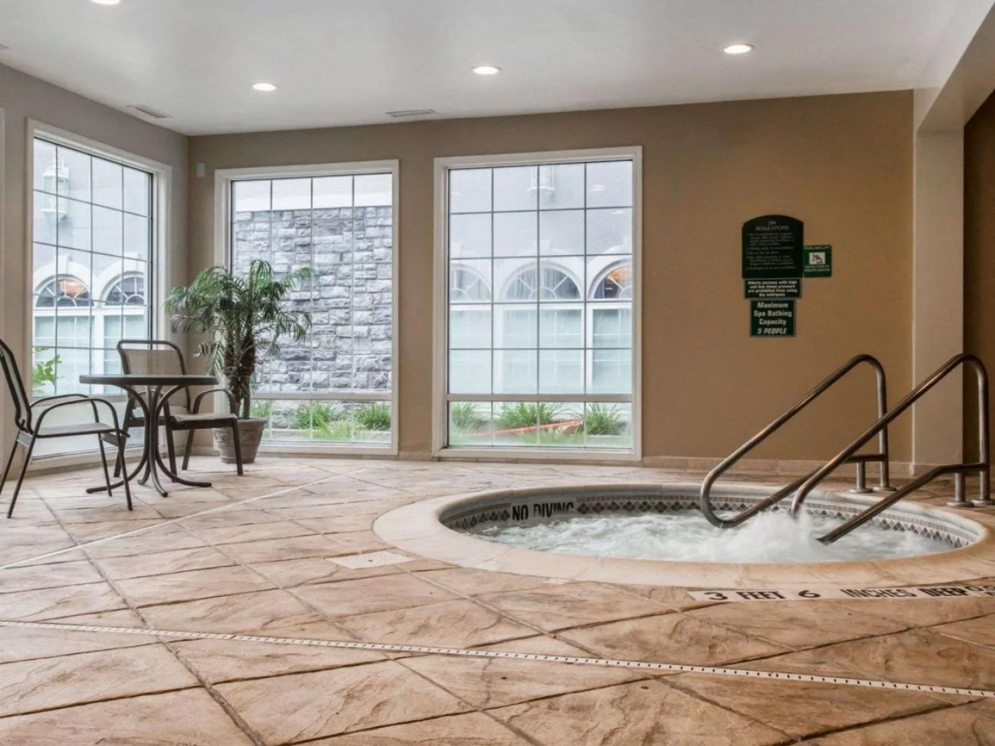 Comfort Inn & Suites East Greenbush - Albany