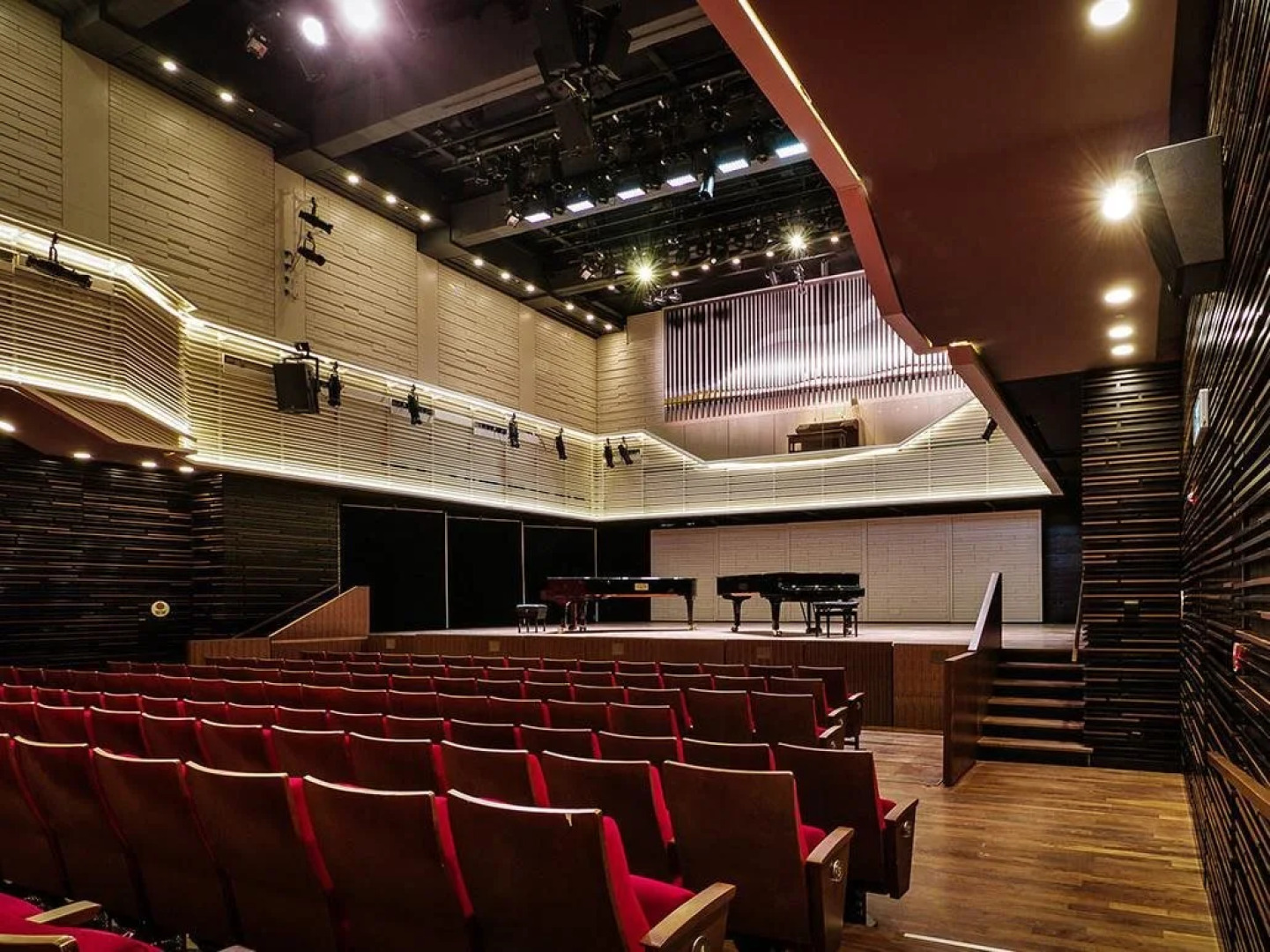 Elma Hotel and Art Complex