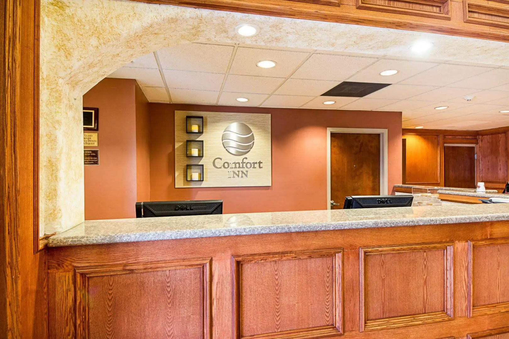 Shary Inn and Suites