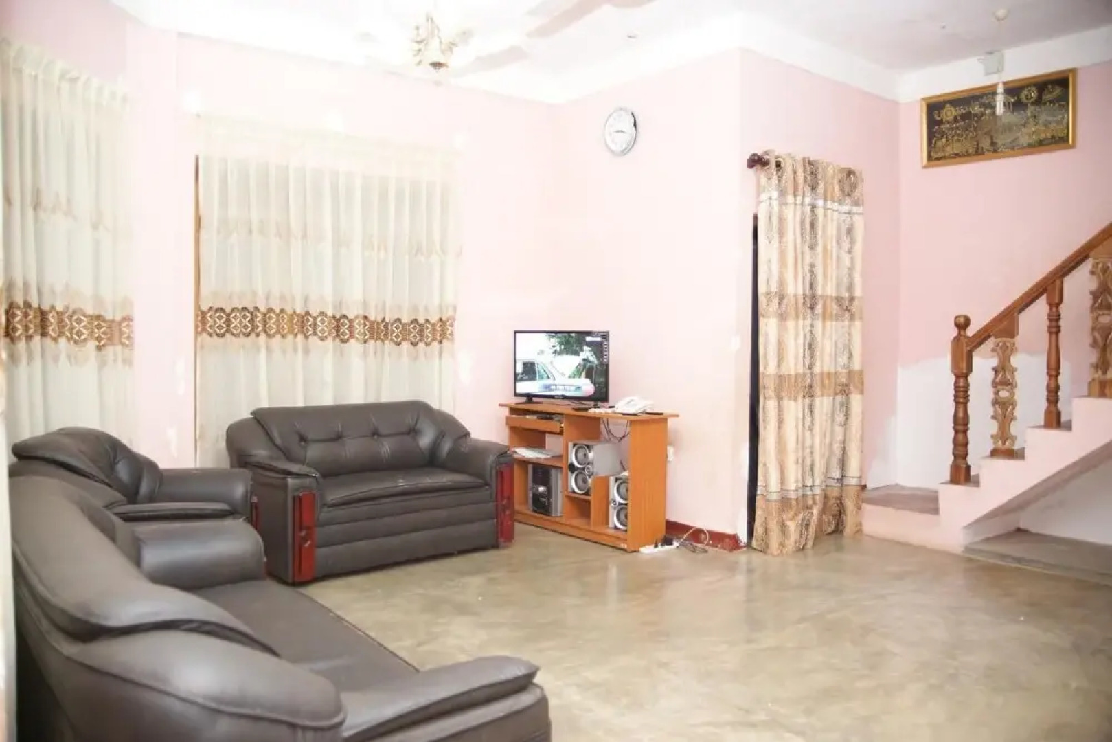 Wildlife Safari House