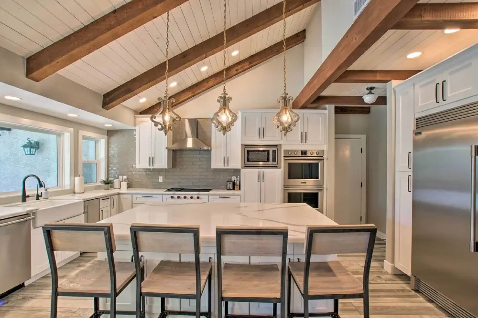 Modern Mesa Escape w/ Pool < 5 Mi to Downtown