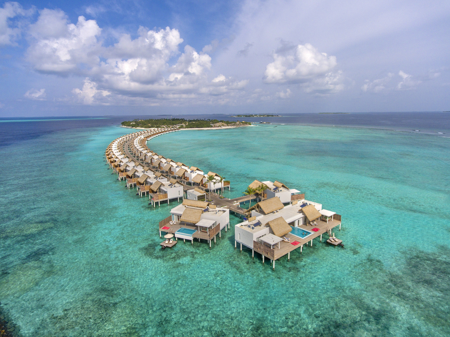 Курорт Emerald Maldives Resort & Spa
