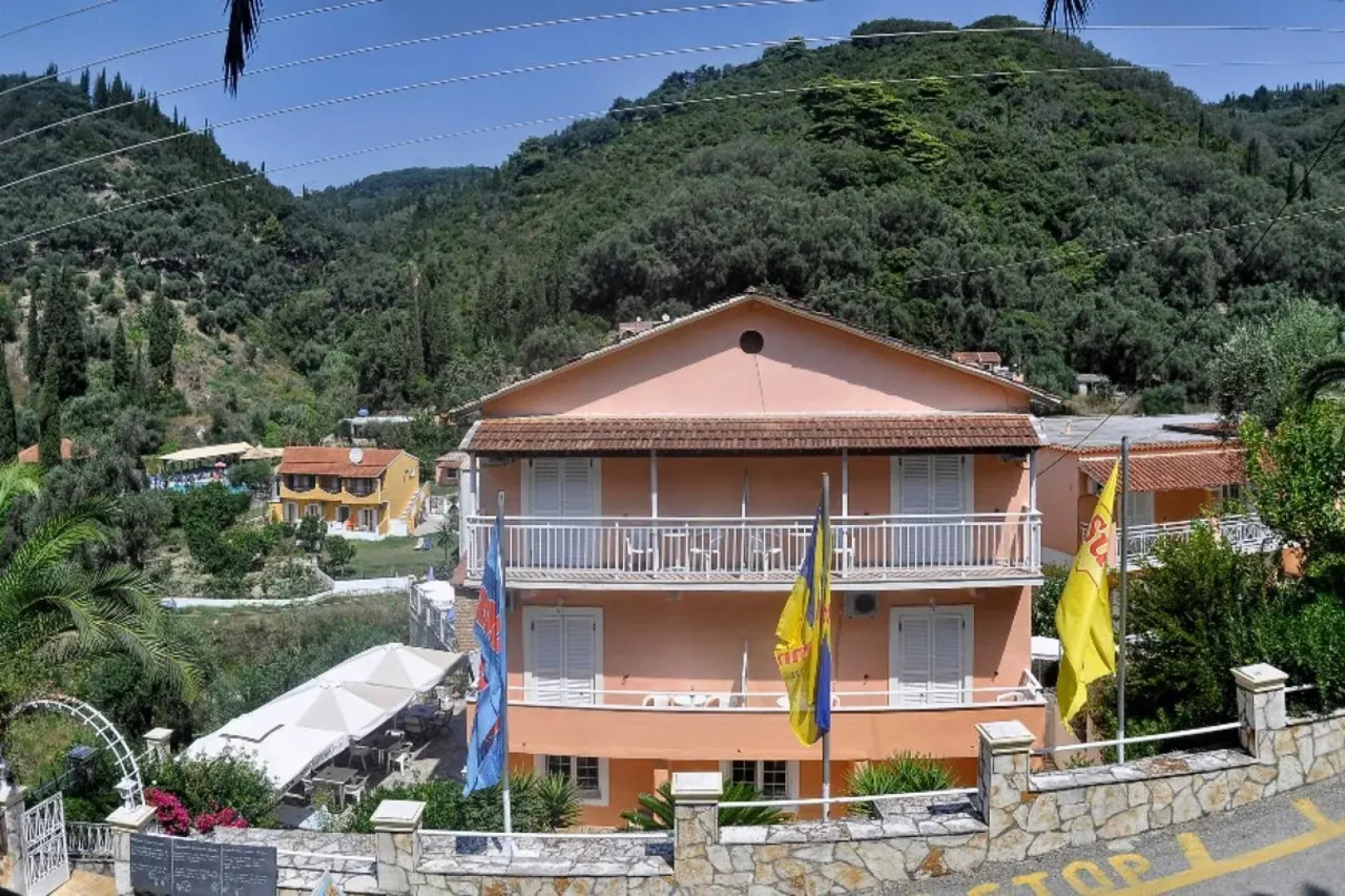 Angelica Apartment Hotel